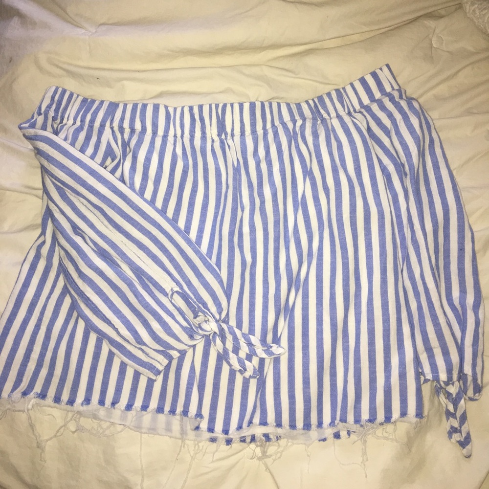 a off the shoulder blue and white crop top